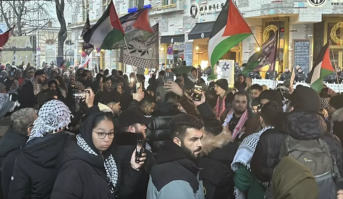 Berlin’de Filistin Destek Gösterisinde Gözaltılar